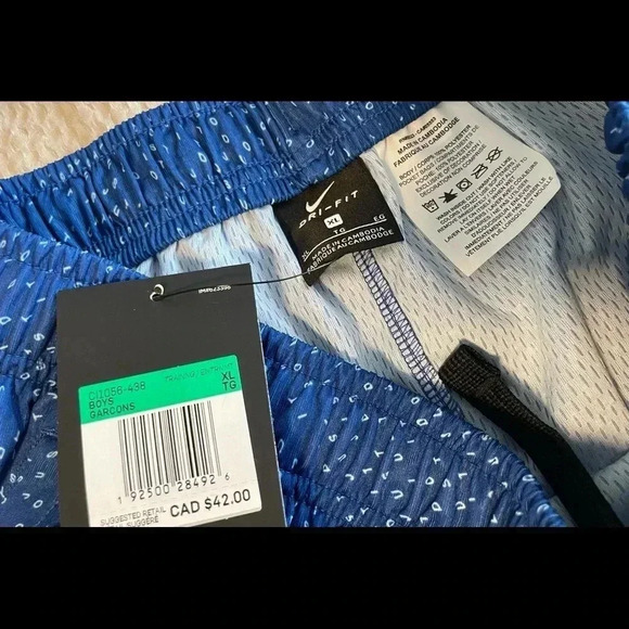 NIKE DRY-FIT  Training Shorts - BOYS XL - Picture 4 of 6